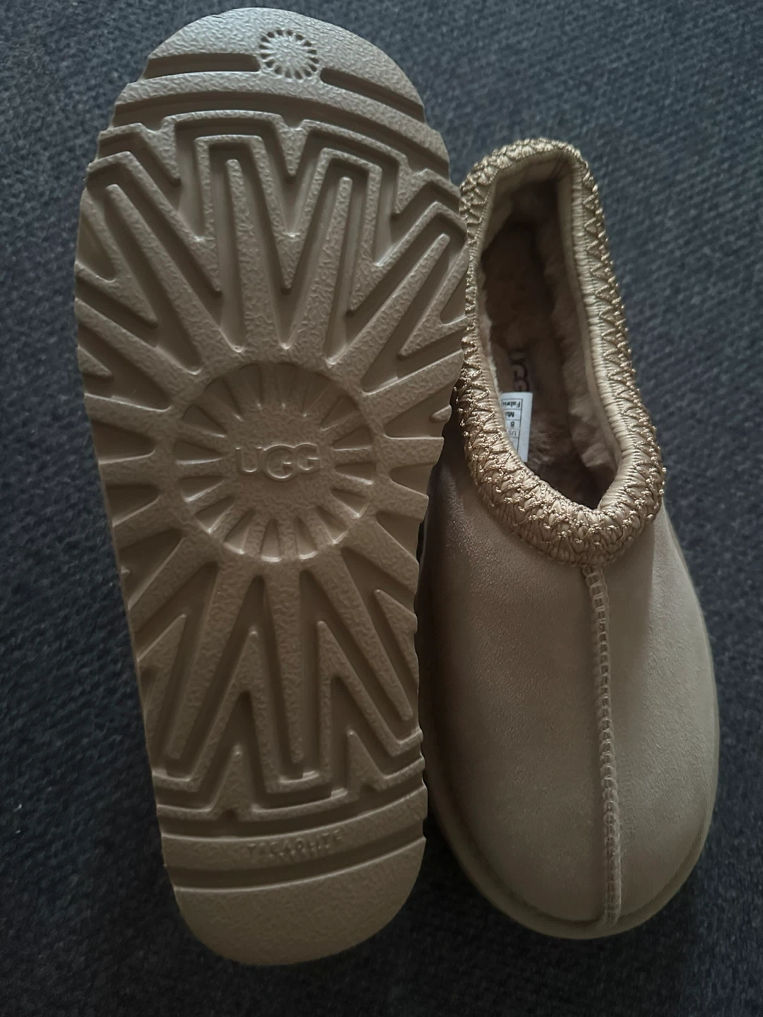 UGG Tasman Slippers - Size 8 - photo 3