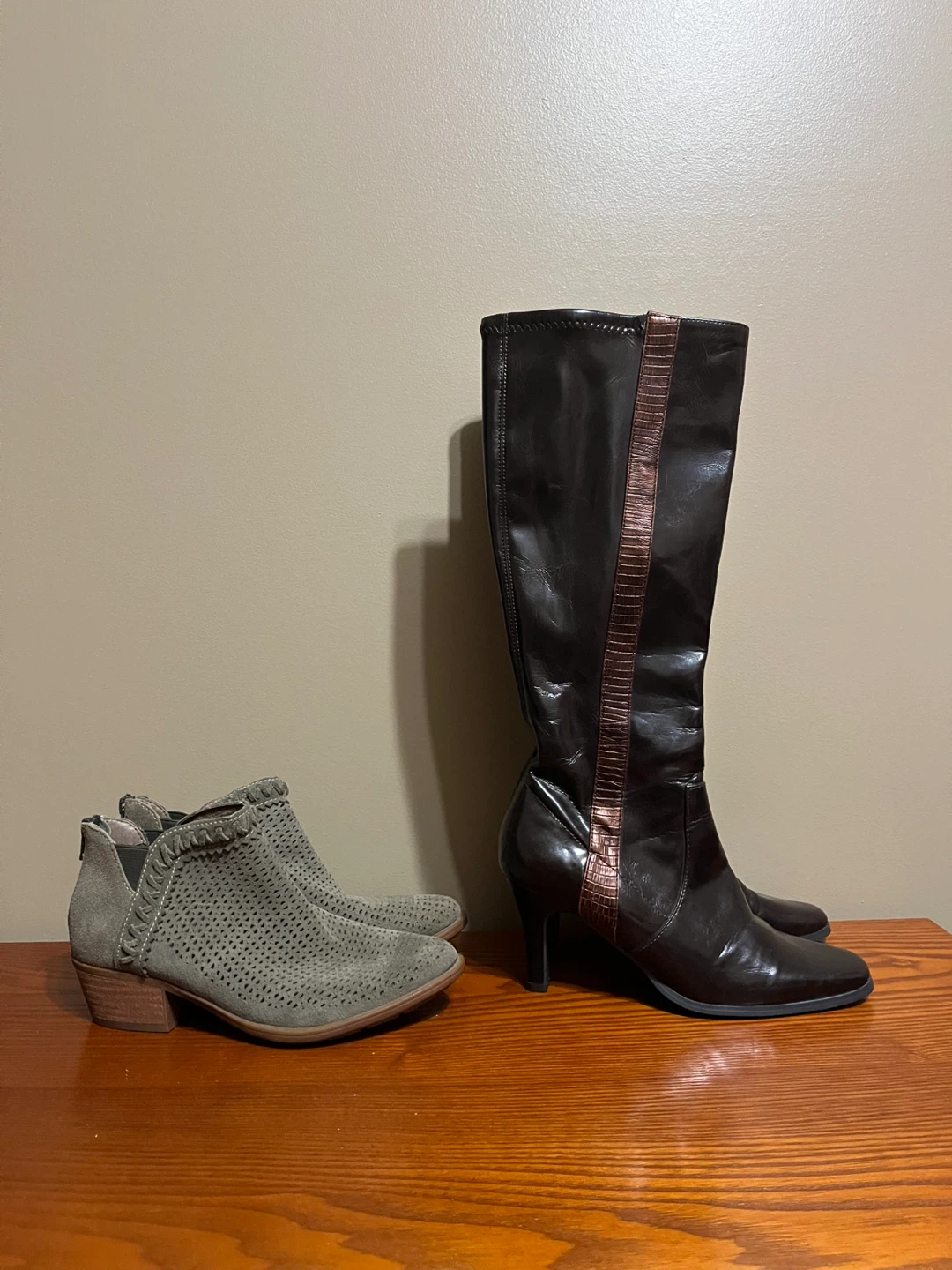 LADIES BOOTS (Size 7) - photo 2