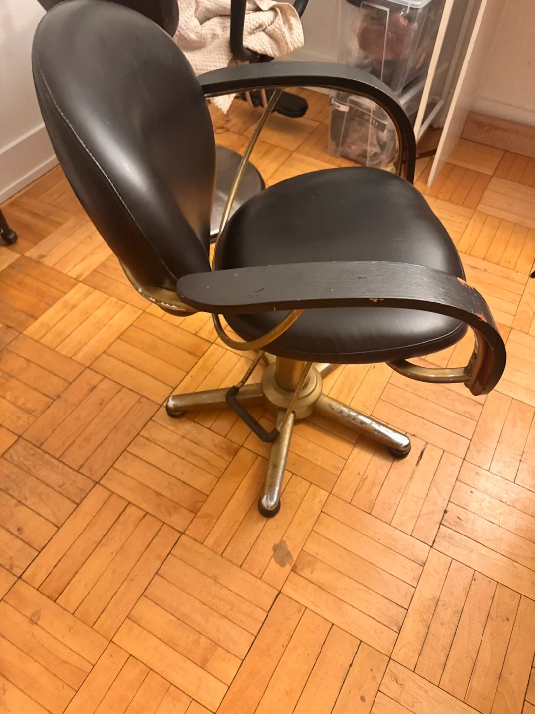 Hair Styling Vintage Black chair