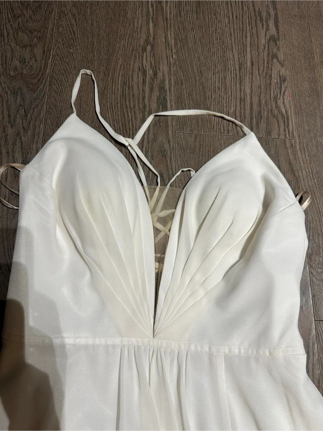 White Formal Dress or Wedding Dress image indicator(3)