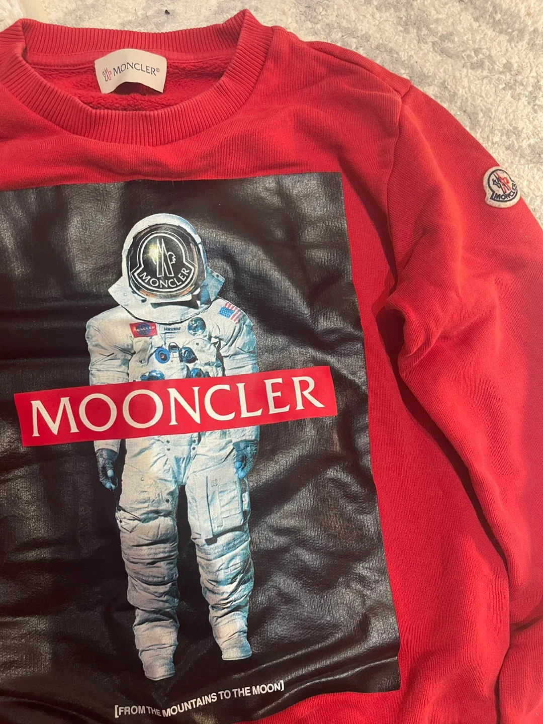 Moncler boy/girl Sweatshirt 6y image indicator(2)