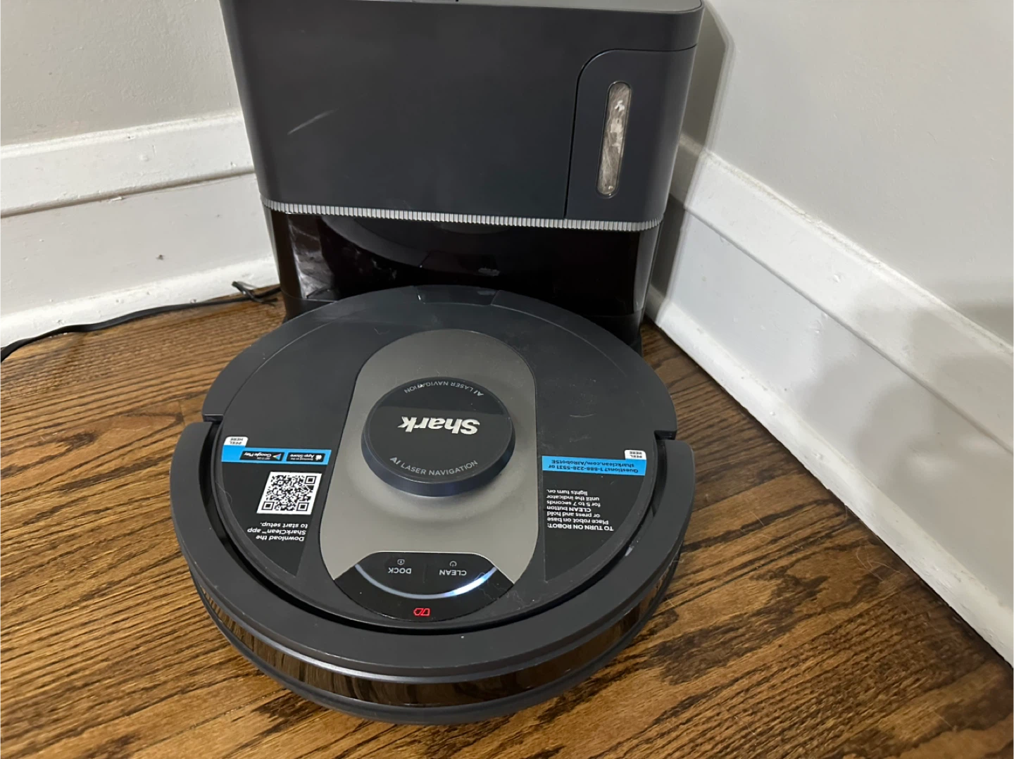 Shark AI Laser Navigation Robot Vacuum