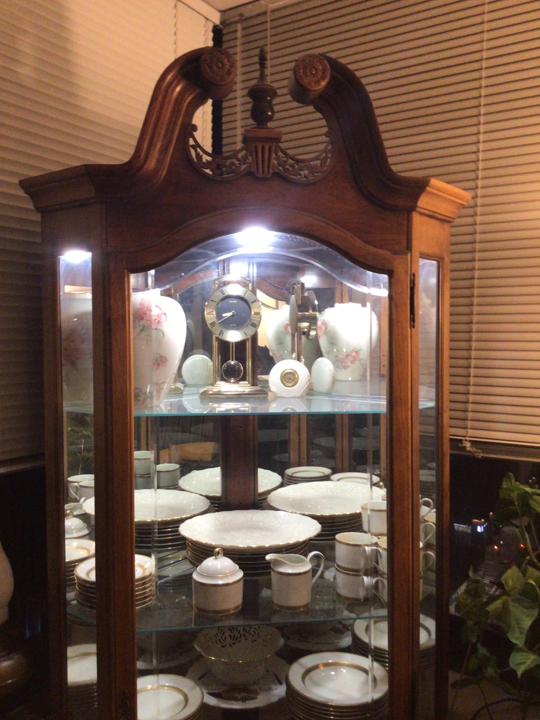 Vintage Bombay Company Curved Cabinet - photo 2