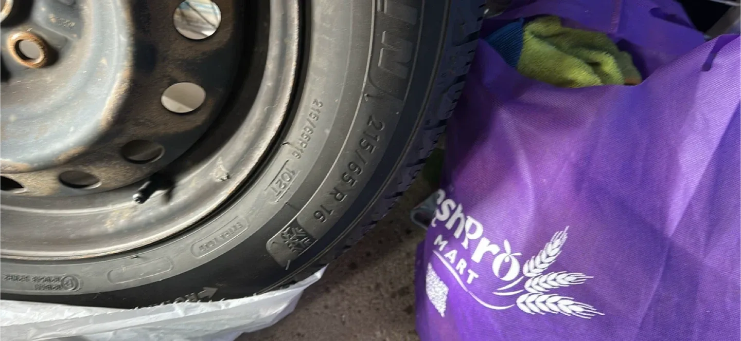 Michelin X-Ice Snow studless tire,  215/65R16 image indicator(4)