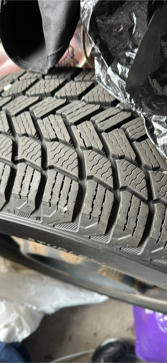 Michelin X-Ice Snow studless tire,  215/65R16 image indicator(2)