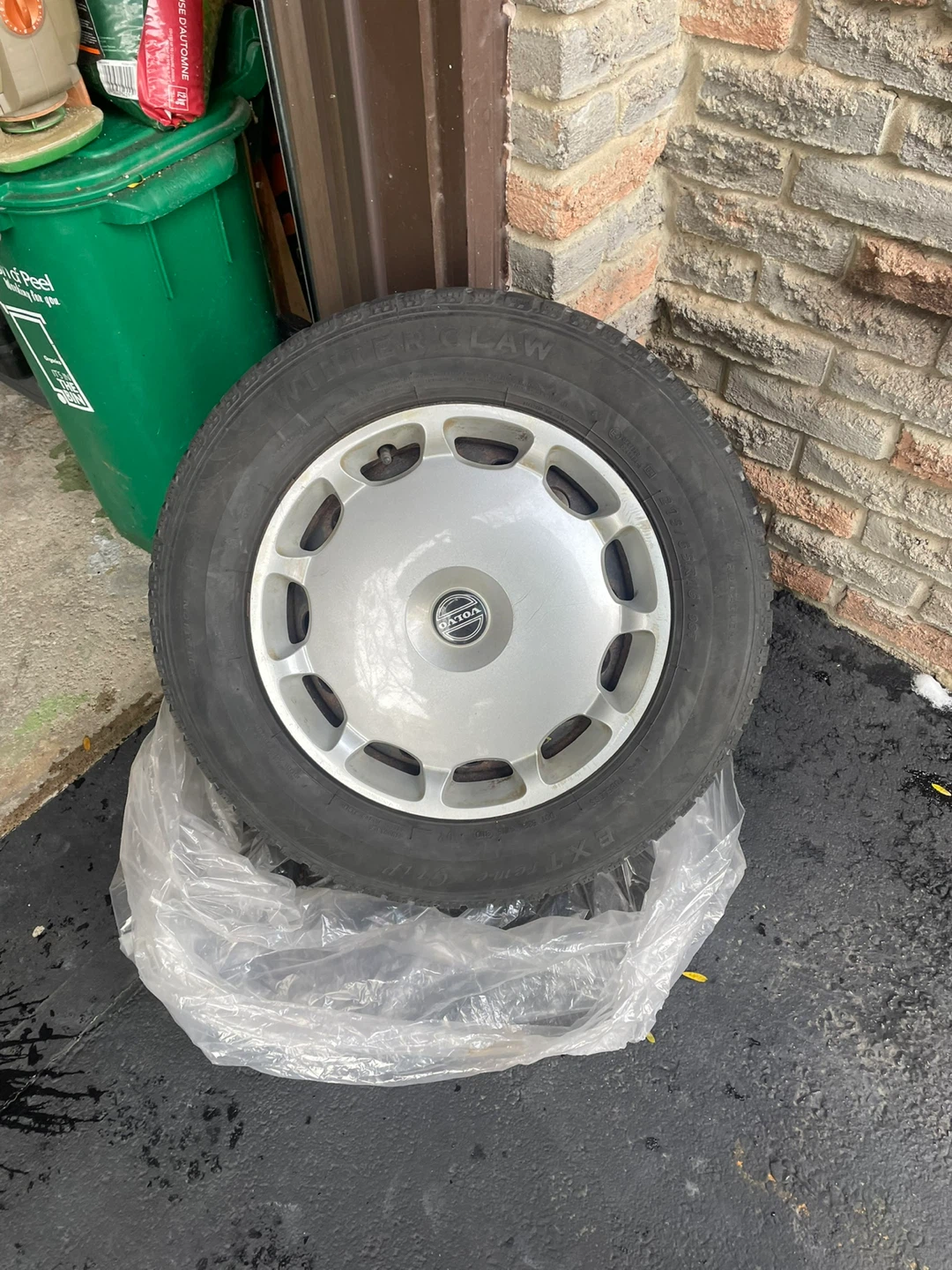 Set Of 4-Winter Claw Snow Tires- 215/65R16