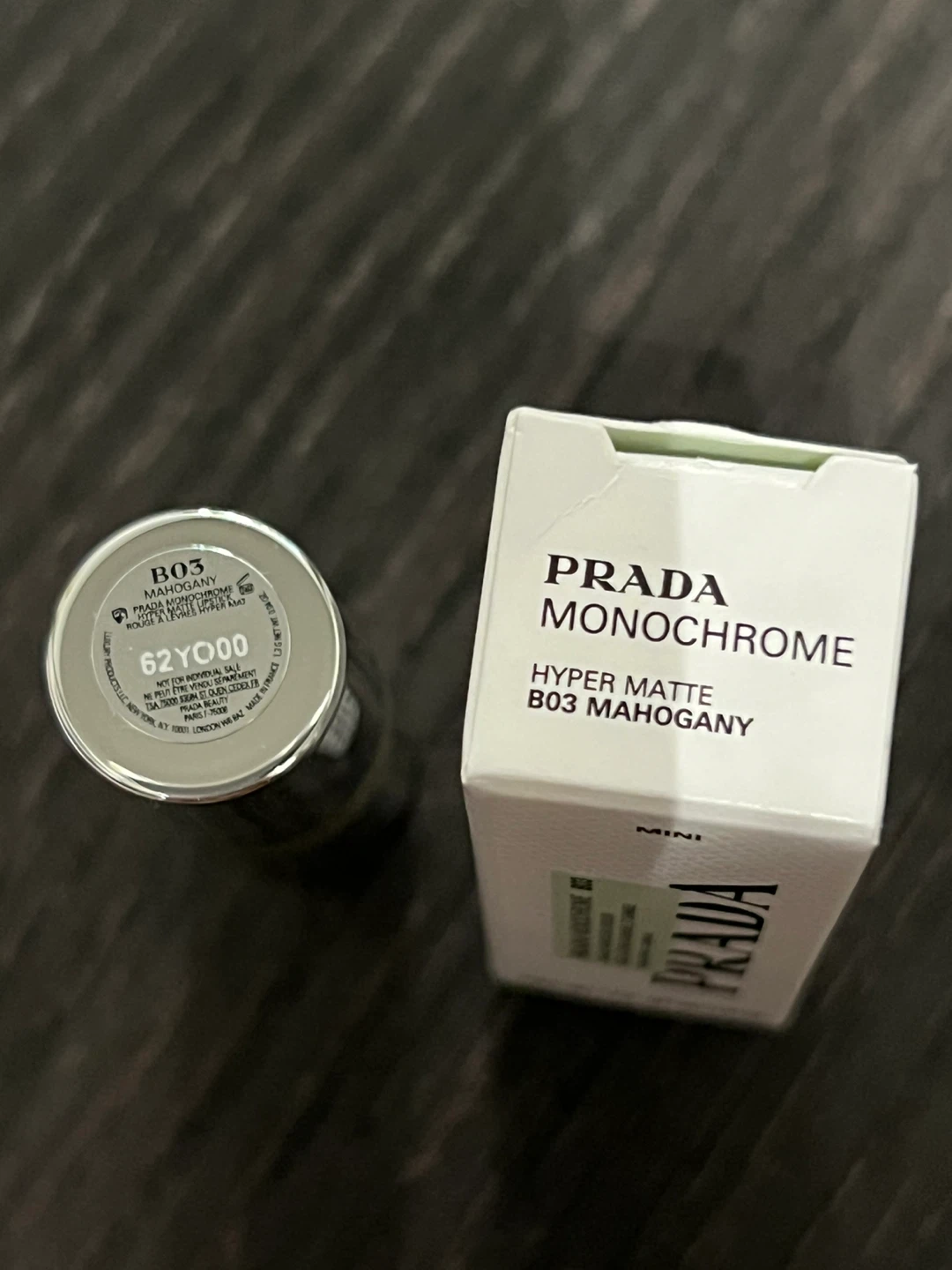 Mini Prada Monochrome Hyper Matte Lipstick - B03 Mahogany - photo 3