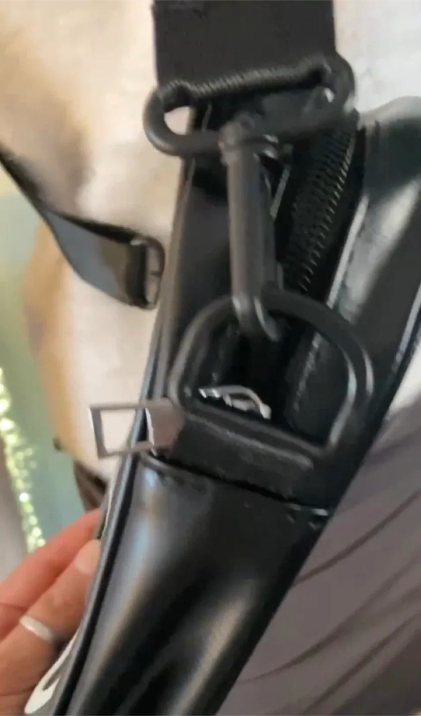 NEW Scream Ghostface Black Crossbody Bag image indicator(9)