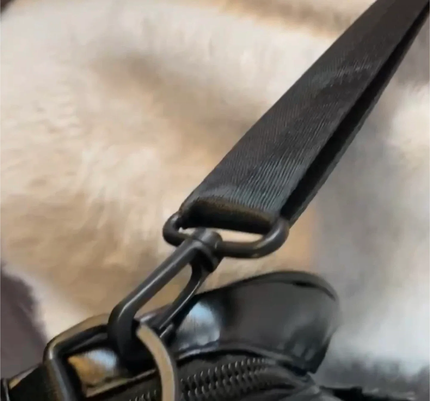 NEW Scream Ghostface Black Crossbody Bag image indicator(10)