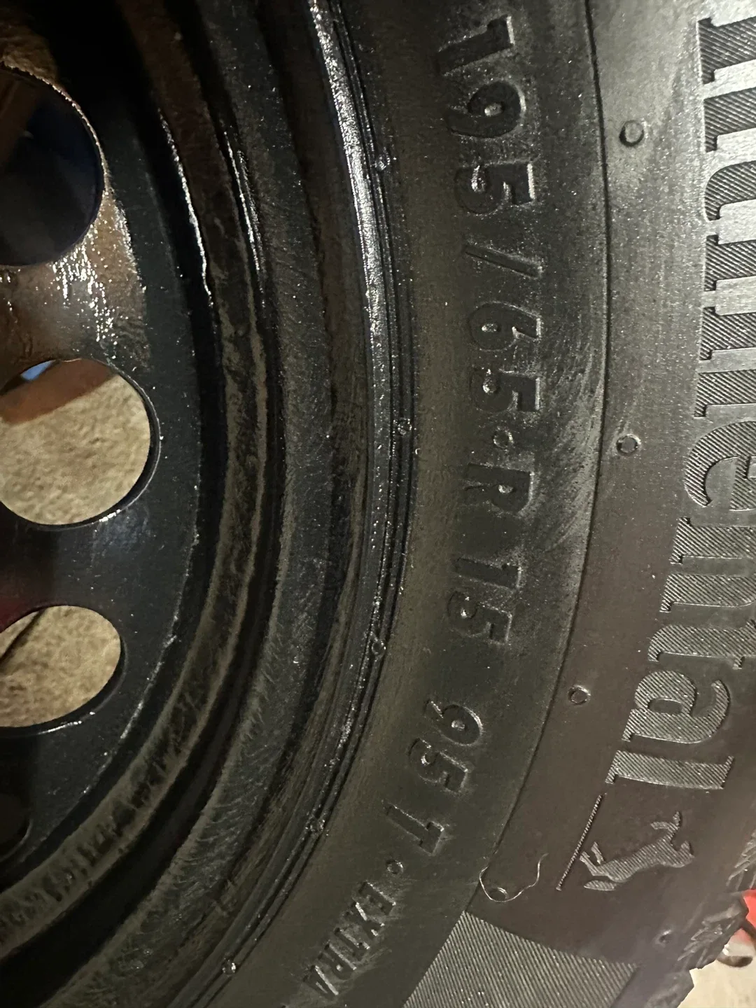 195/65/15 Snowtires on Rims 5x112 image indicator(7)