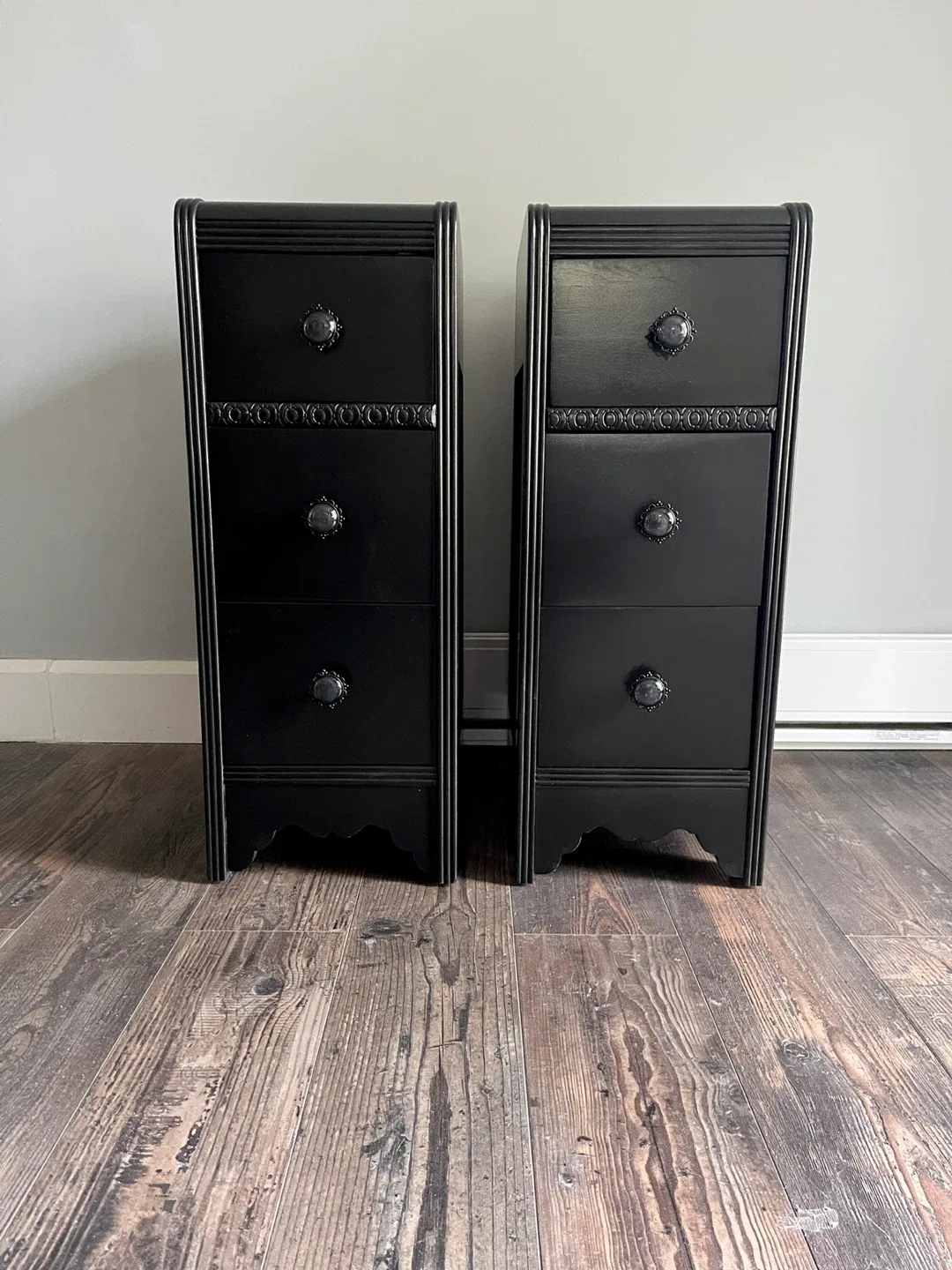 Black Tall Nightstands with Alligator Patterns - Bedside Tables image indicator(2)