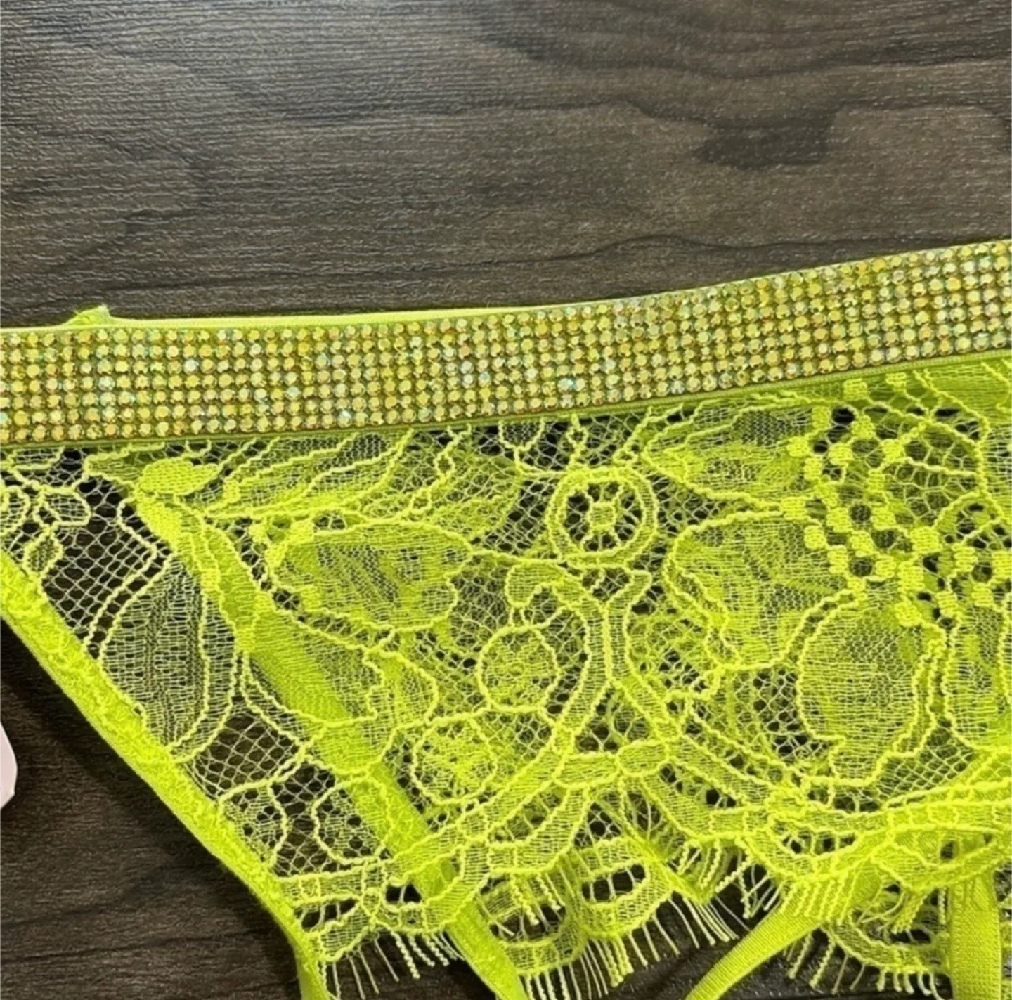BNWT! Victoria’s Secret Lace Garter - Limelight Green image indicator(8)