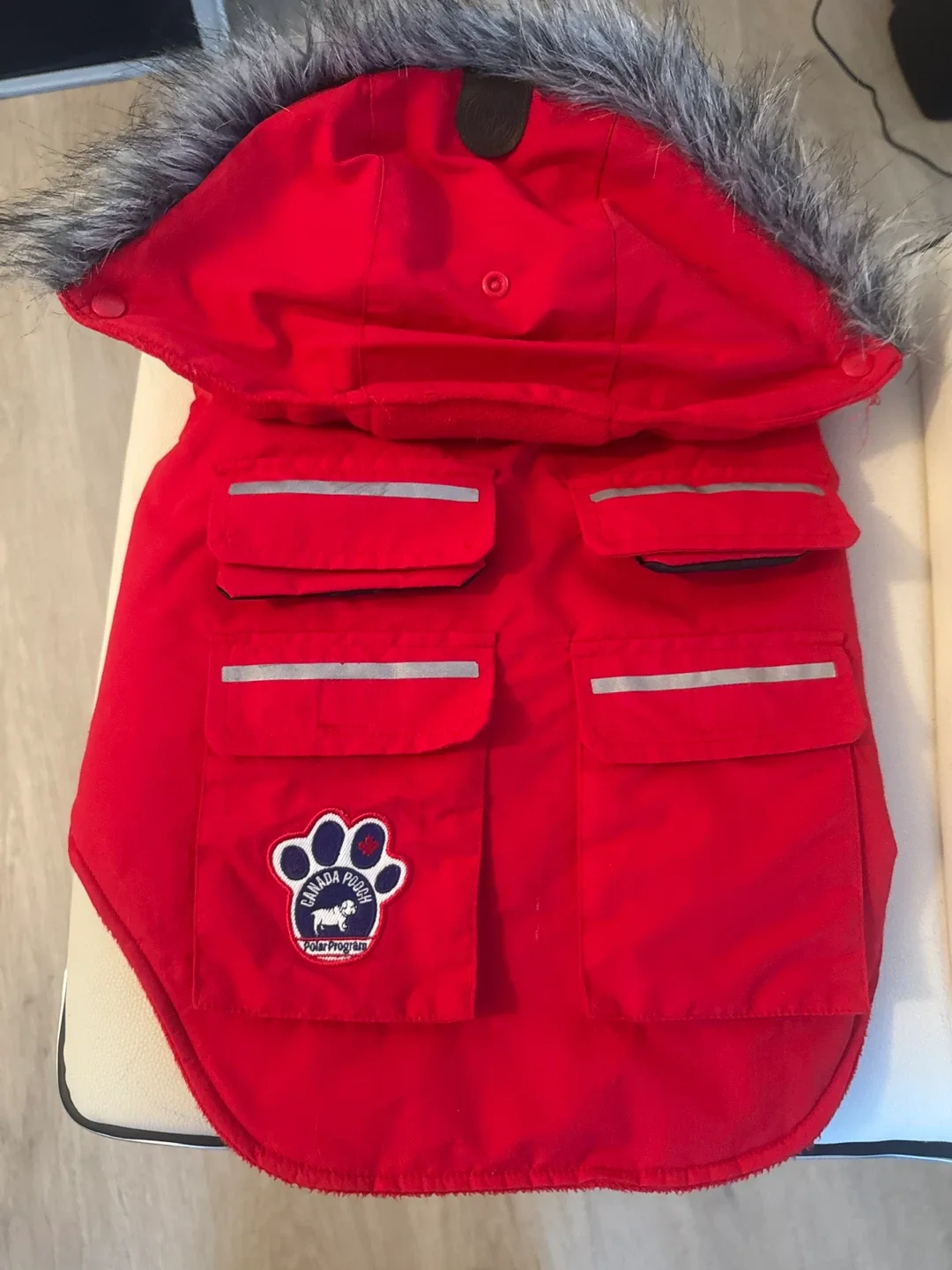 Canada Pooch Polar Program Dog Coat - Red image indicator(2)
