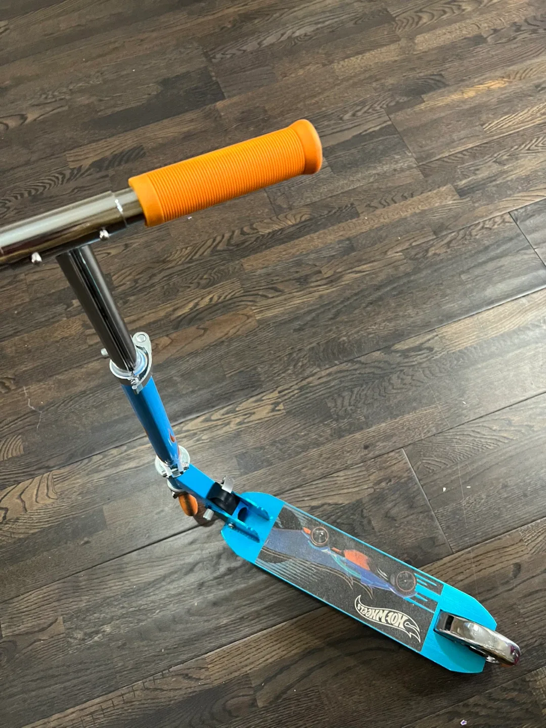 Hot Wheels Folding Scooter - Blue & Orange image indicator(2)