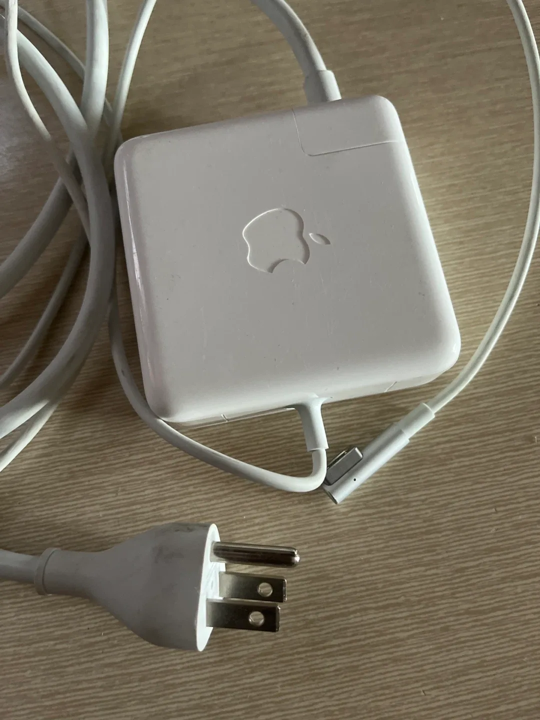 Apple Charger 🔌 (it’s always good to have a spare) image indicator(3)