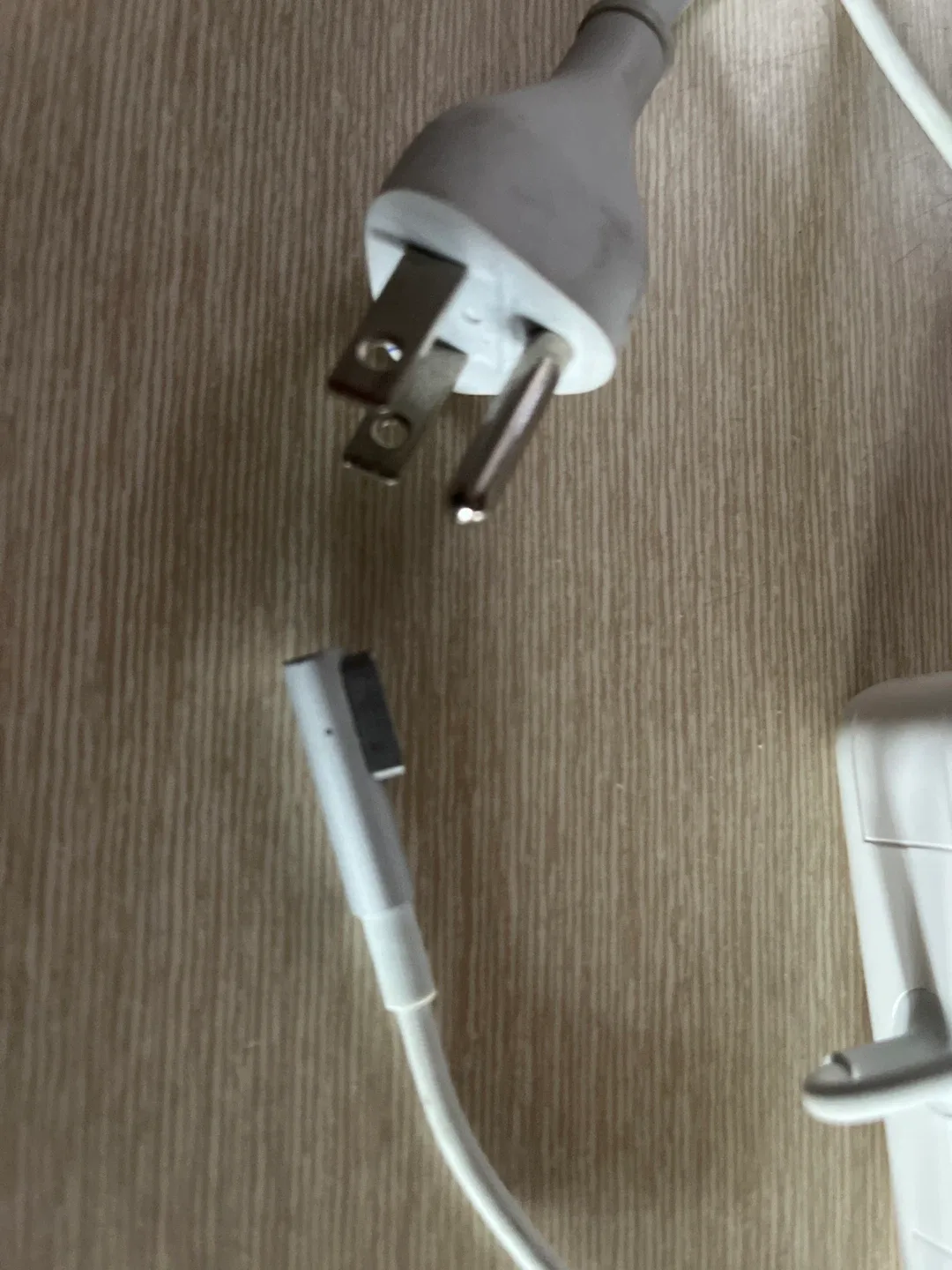 Apple Charger 🔌 (it’s always good to have a spare) image indicator(2)