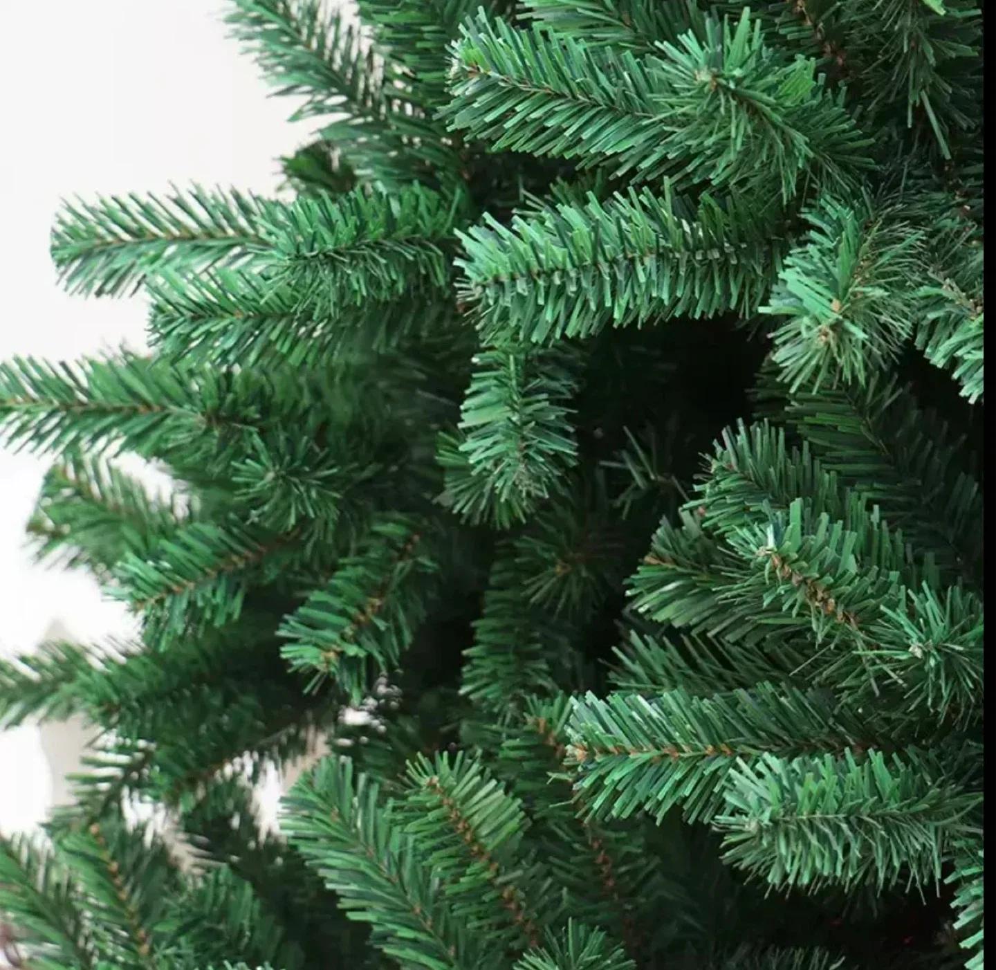 6ft Christmas Tree (Brand new in box) image indicator(3)