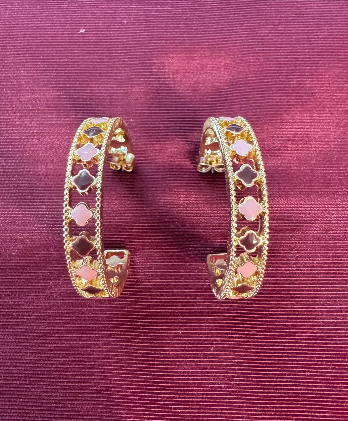 NEW! Gold Plated Hoop Earrings Clovers Pink & Plum Enamel image indicator(4)