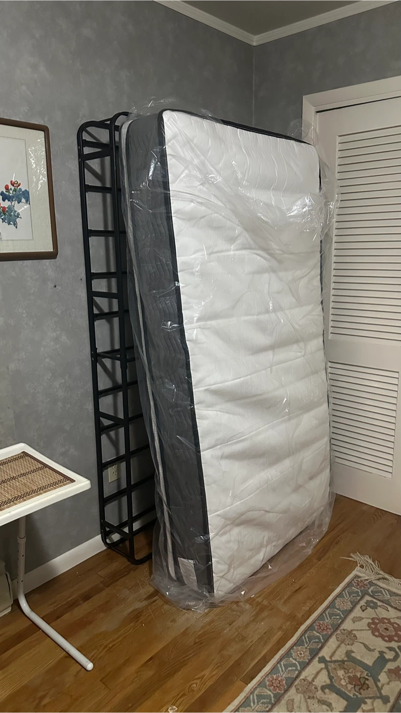 Zinus 12 Inch Twin Hybrid Mattress with Smart Box Spring Metal