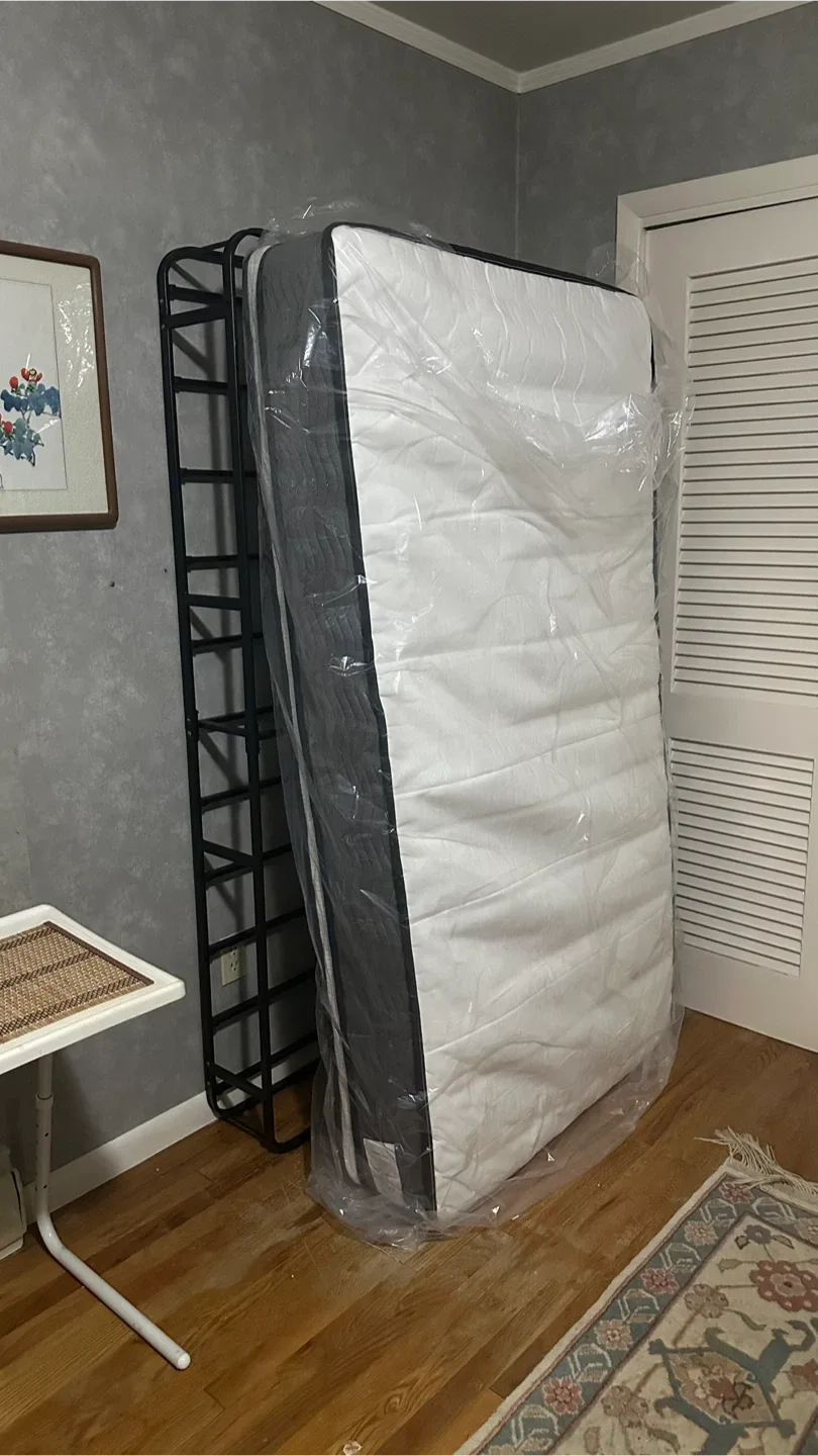 Zinus 12 Inch Twin Hybrid Mattress with Smart Box Spring Metal thumbnail