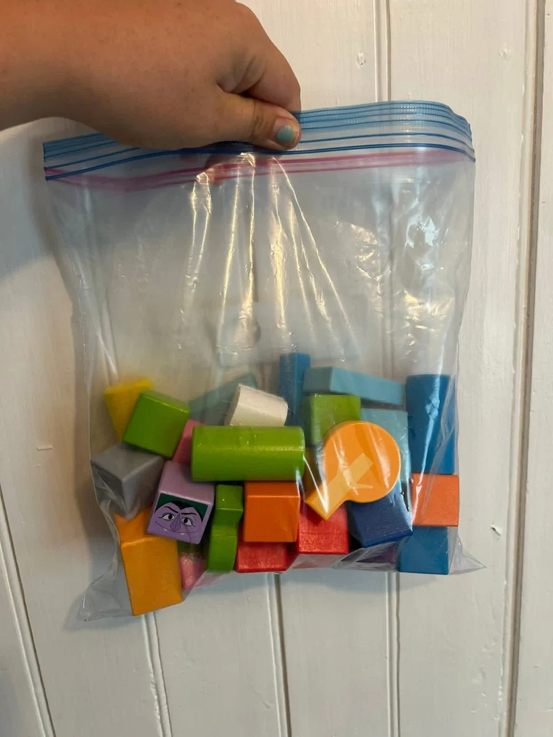 Kids toys image indicator(4)