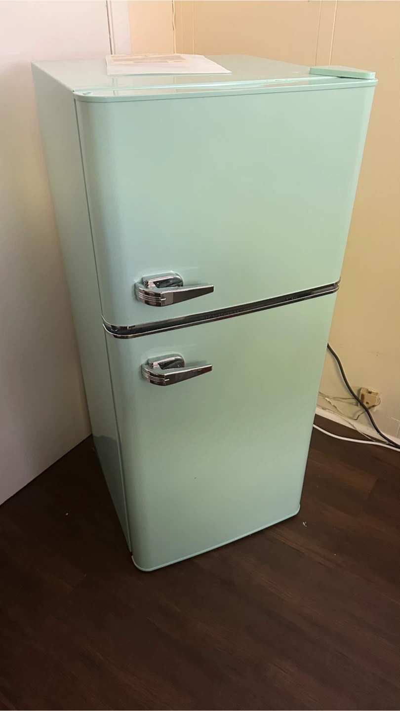 Retro Style Refrigerator - Mint Green