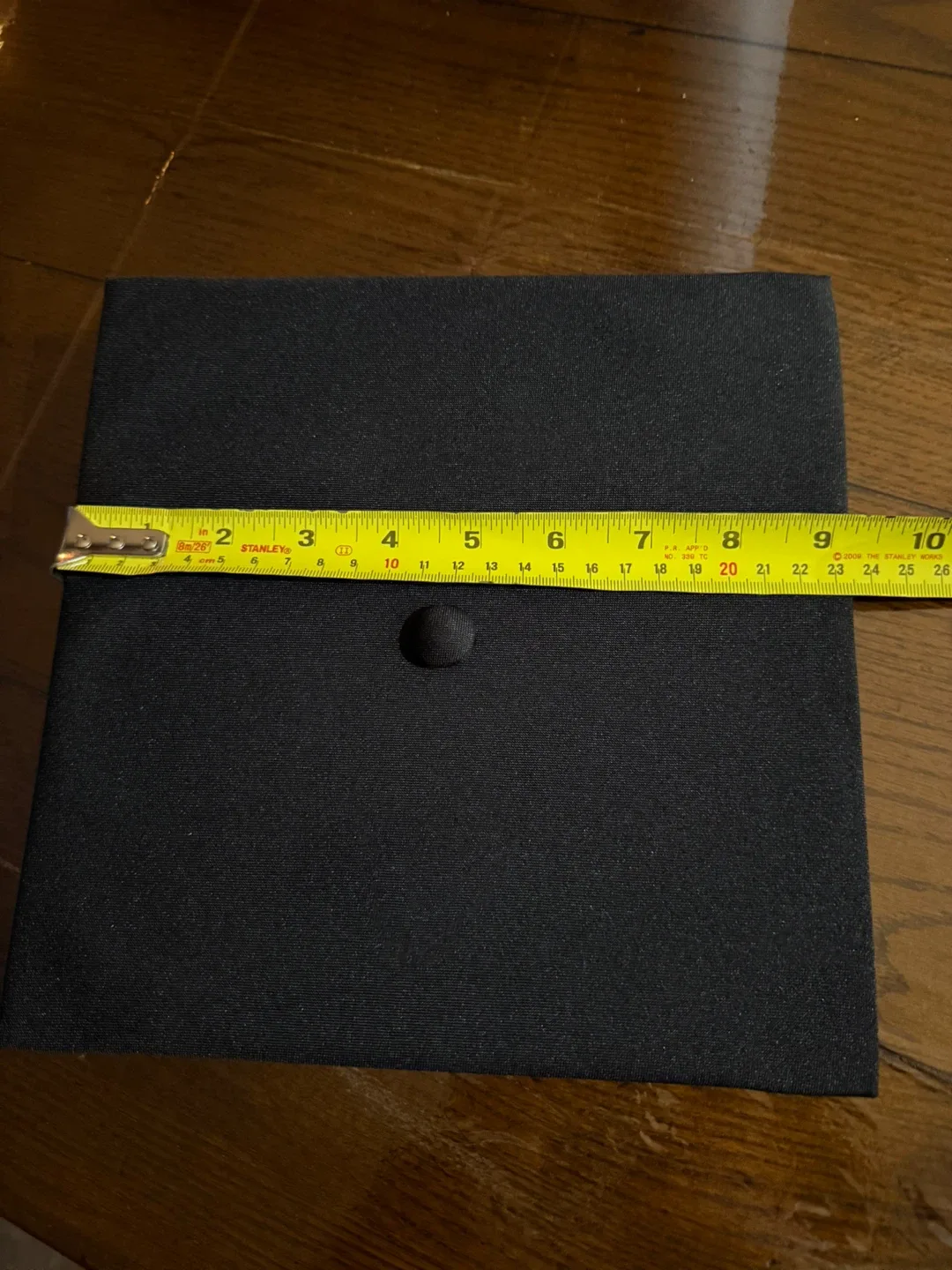 GraduatePro Graduation Gown & Cap - 5'6"-5'8" image indicator(5)