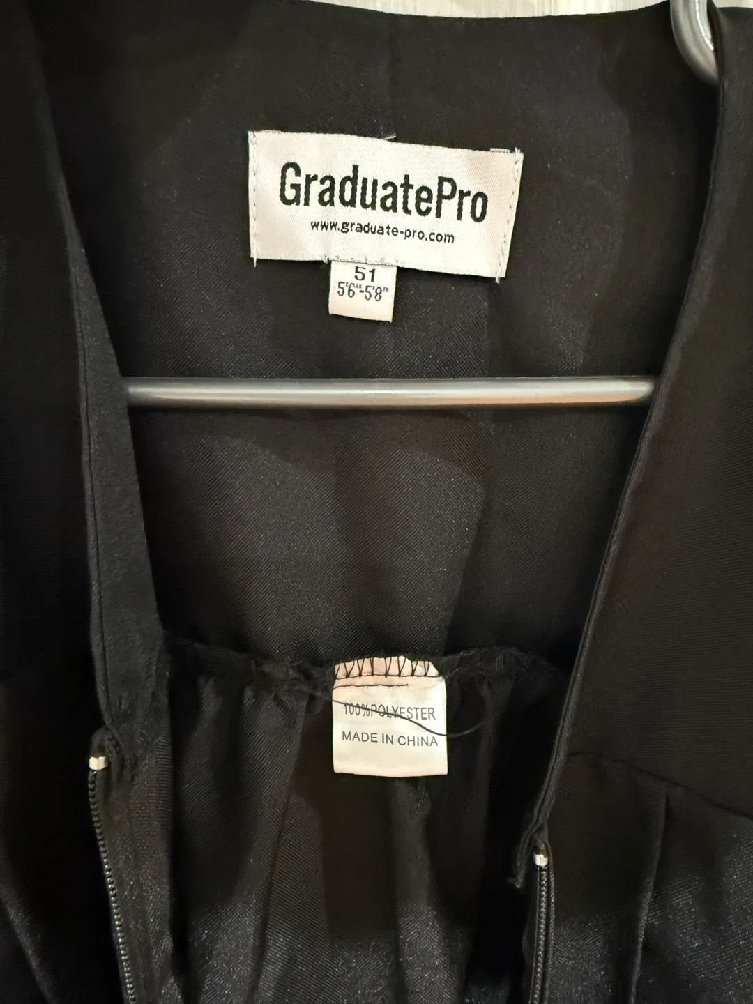 GraduatePro Graduation Gown & Cap - 5'6"-5'8" image indicator(2)