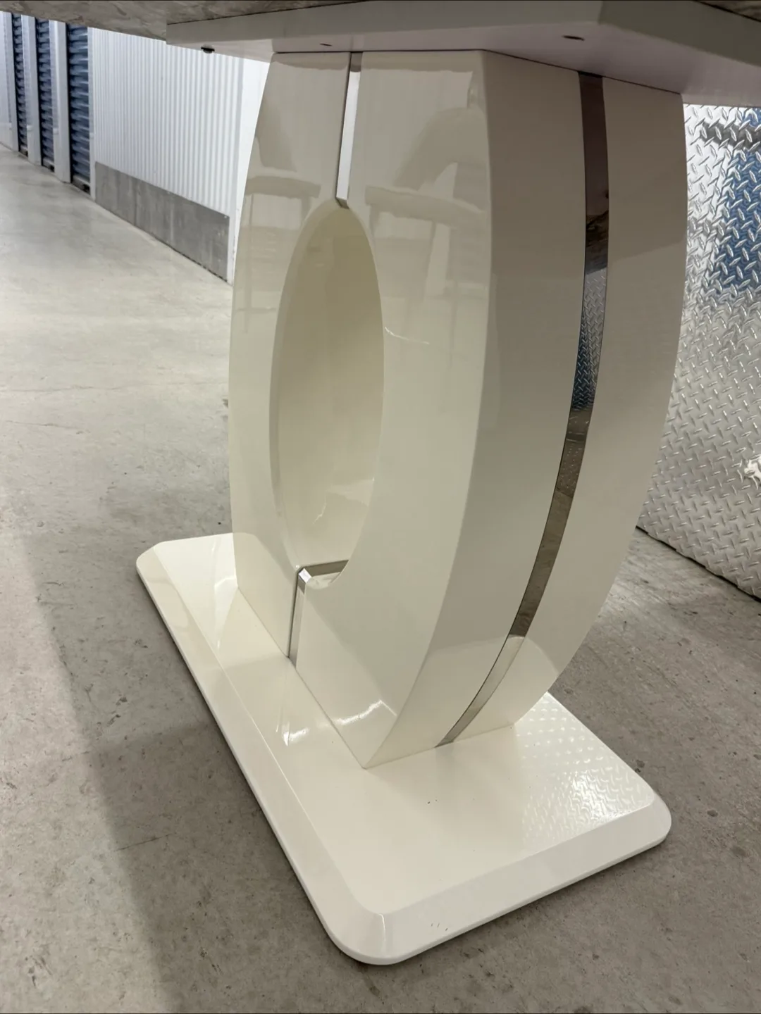 Dining Table image indicator(7)