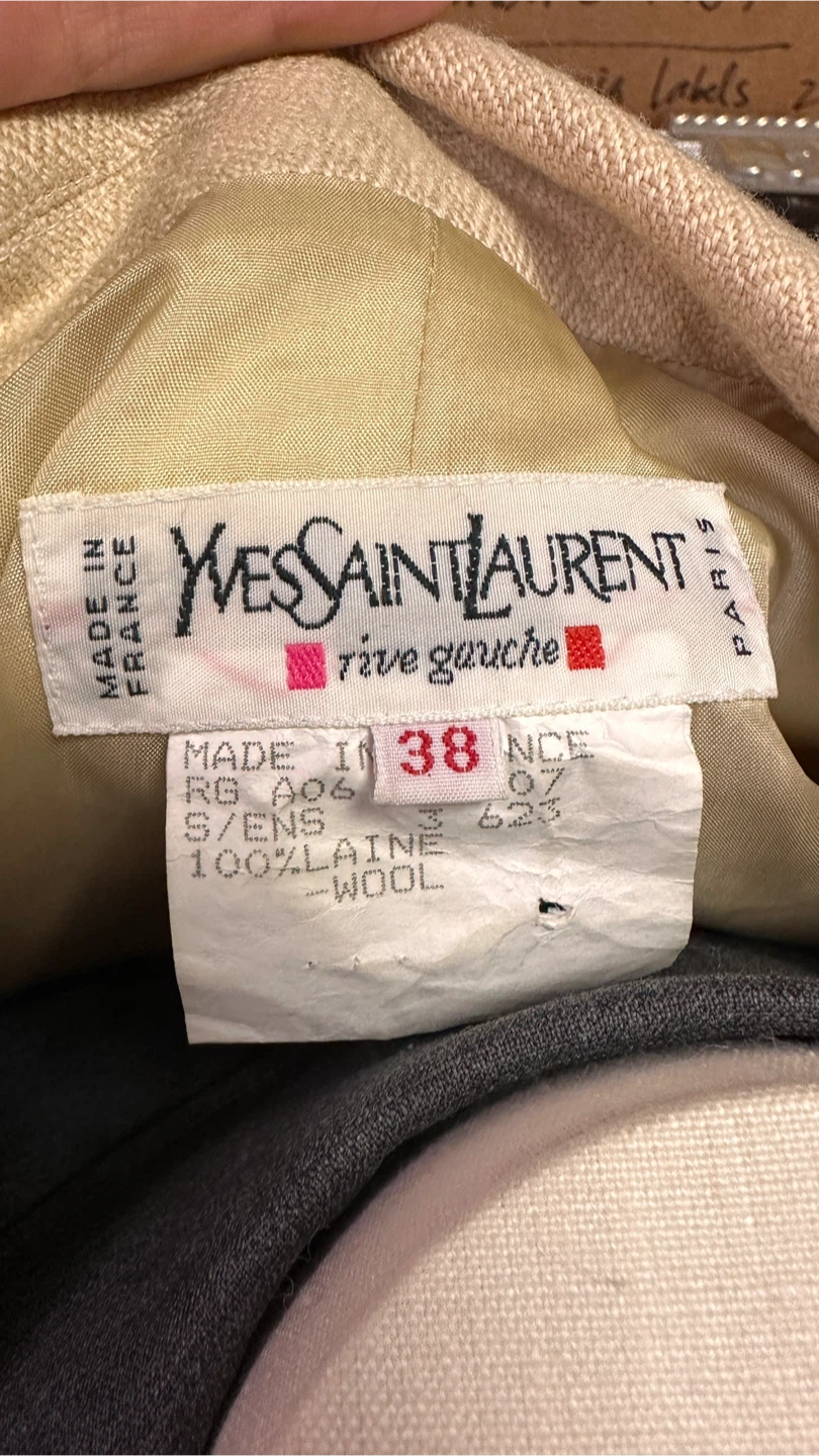 Yves Saint Laurent Vintage Wool Blazer - Size 38 - photo 2
