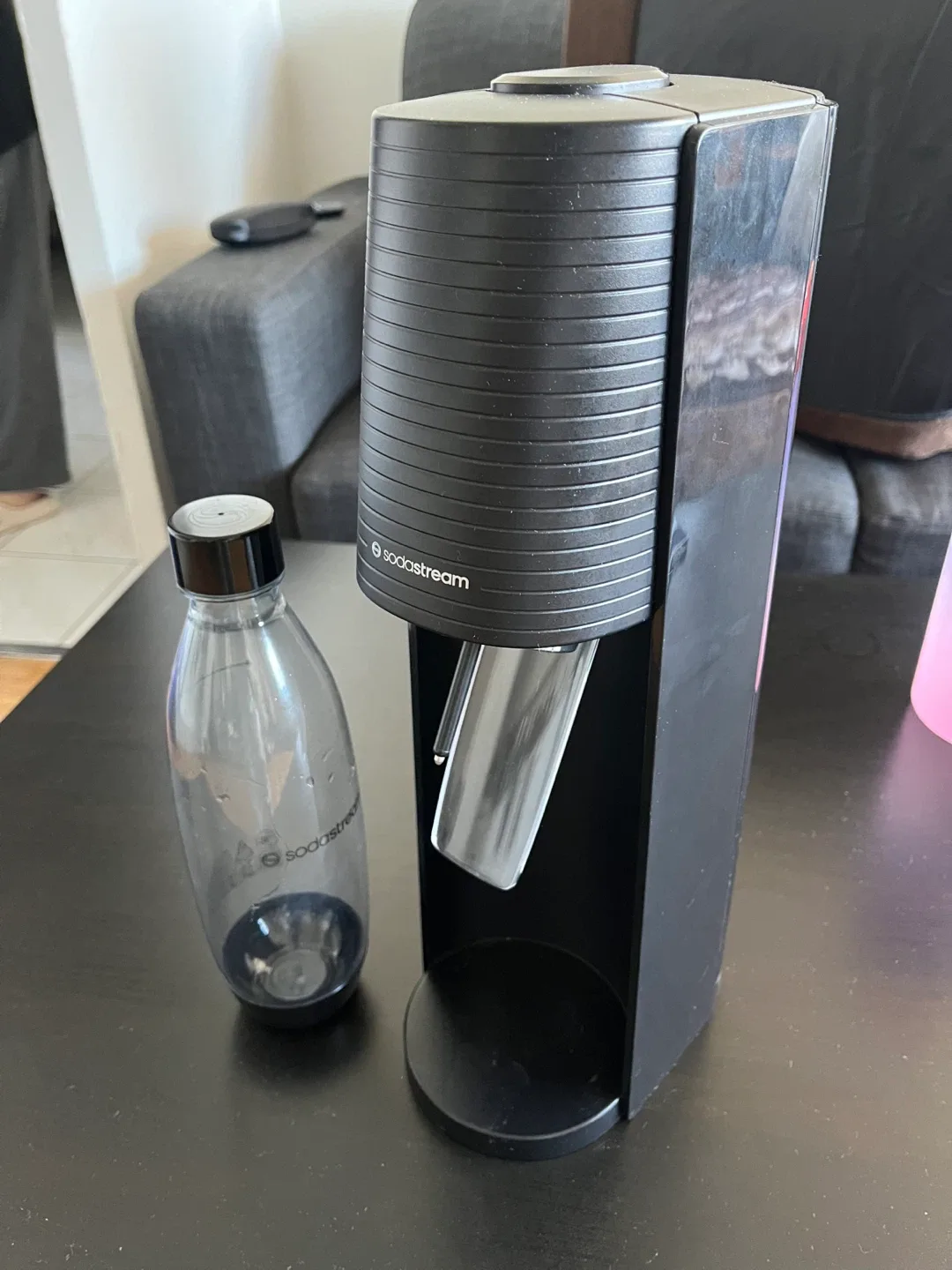 SodaStream Sparkling Water Maker image indicator(2)