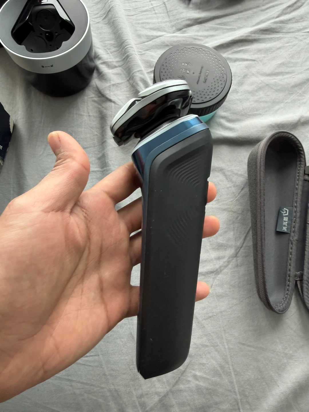 Philips Electric Shaver Series i9000 Prestige, Wet & Dry. - photo 3