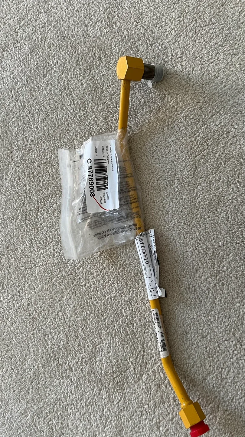 AT447116: Scarifier Hydraulic Oil Line image indicator(2)