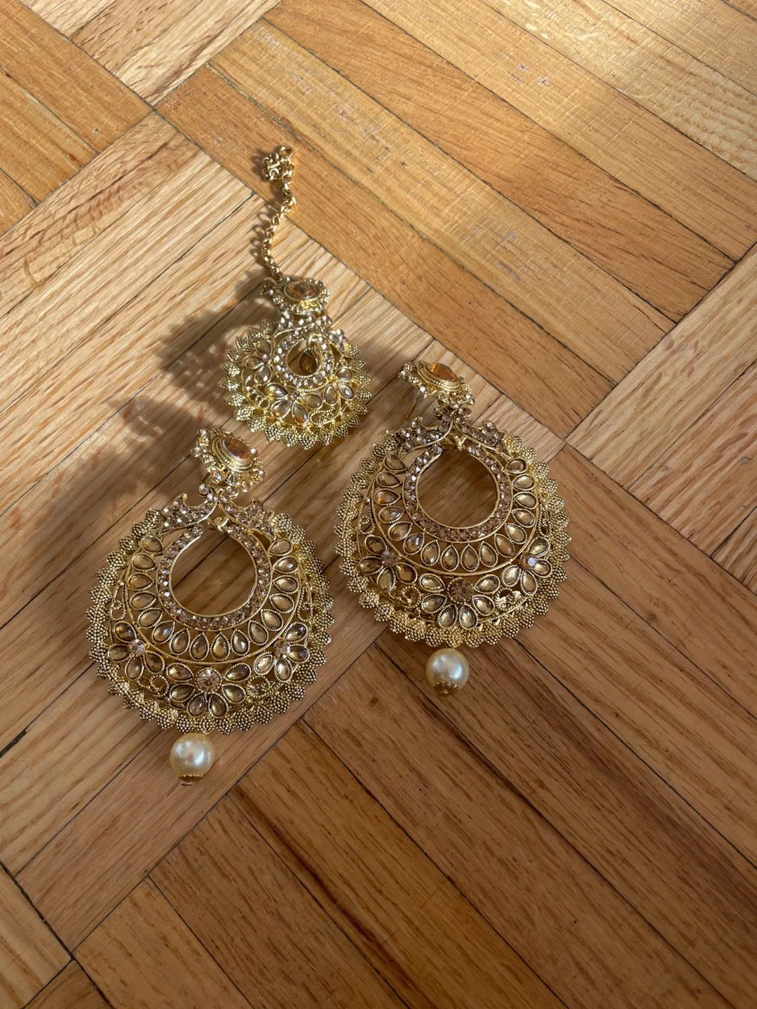 Gold Indian Earrings with Pearl