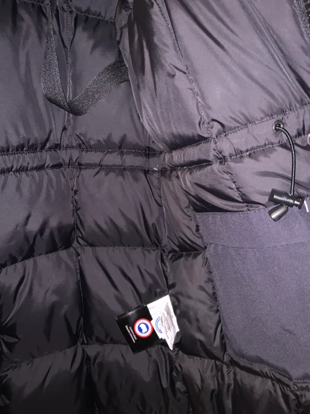 Canada Goose Parka image indicator(3)