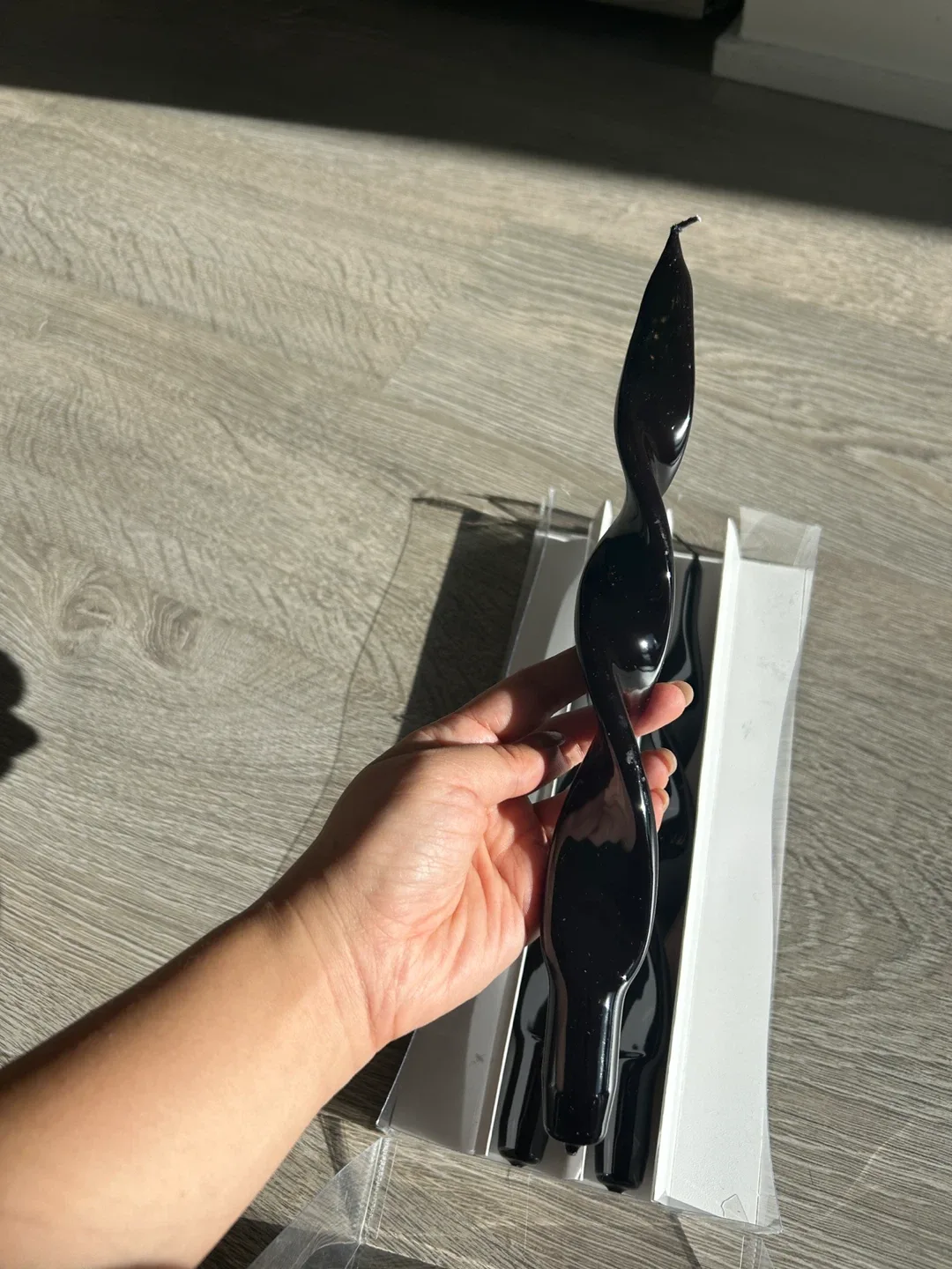 Adpal Black Twisted Candles image indicator(2)