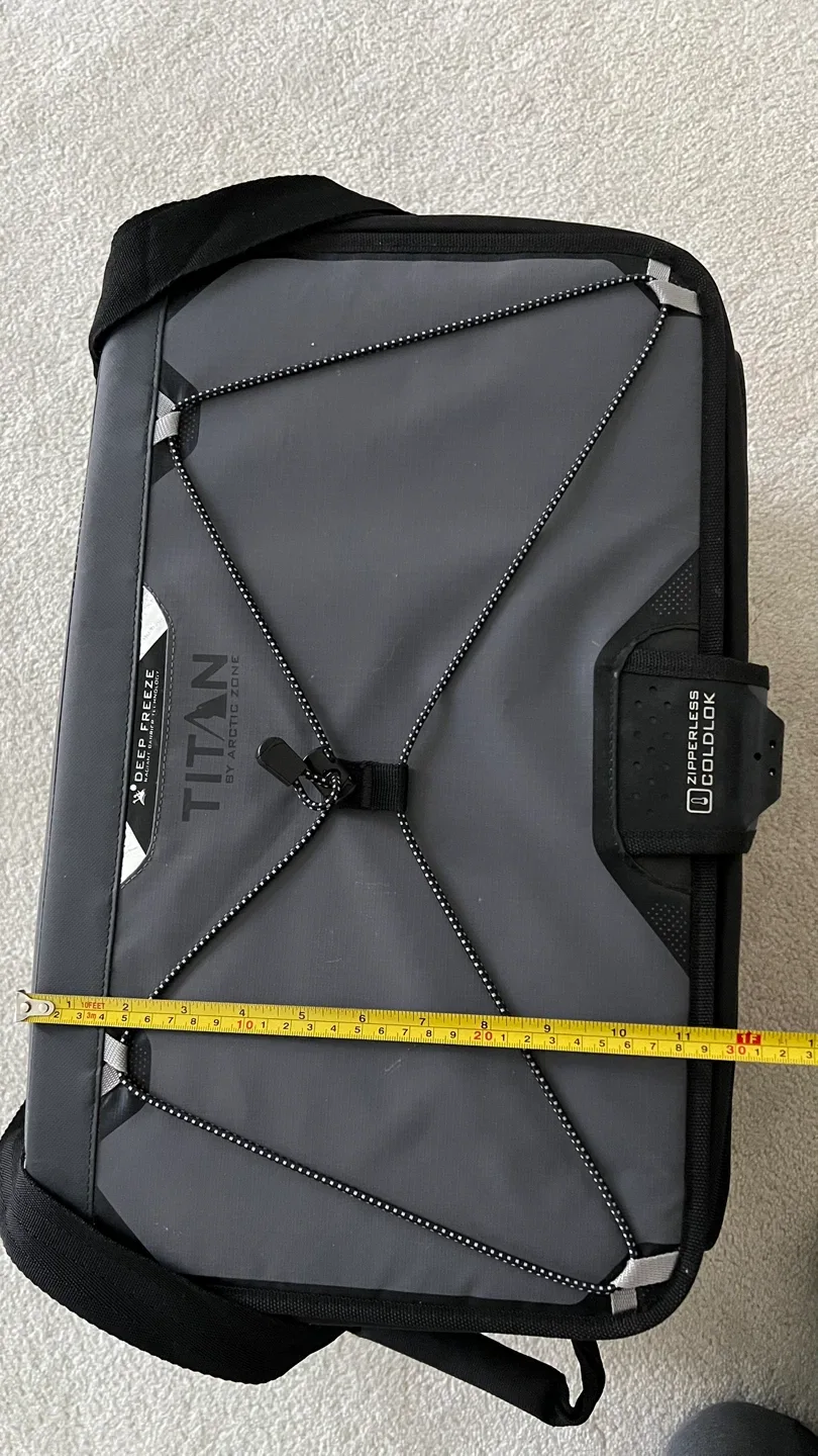 Titan Deep Freeze Zipperless Cooler image indicator(3)