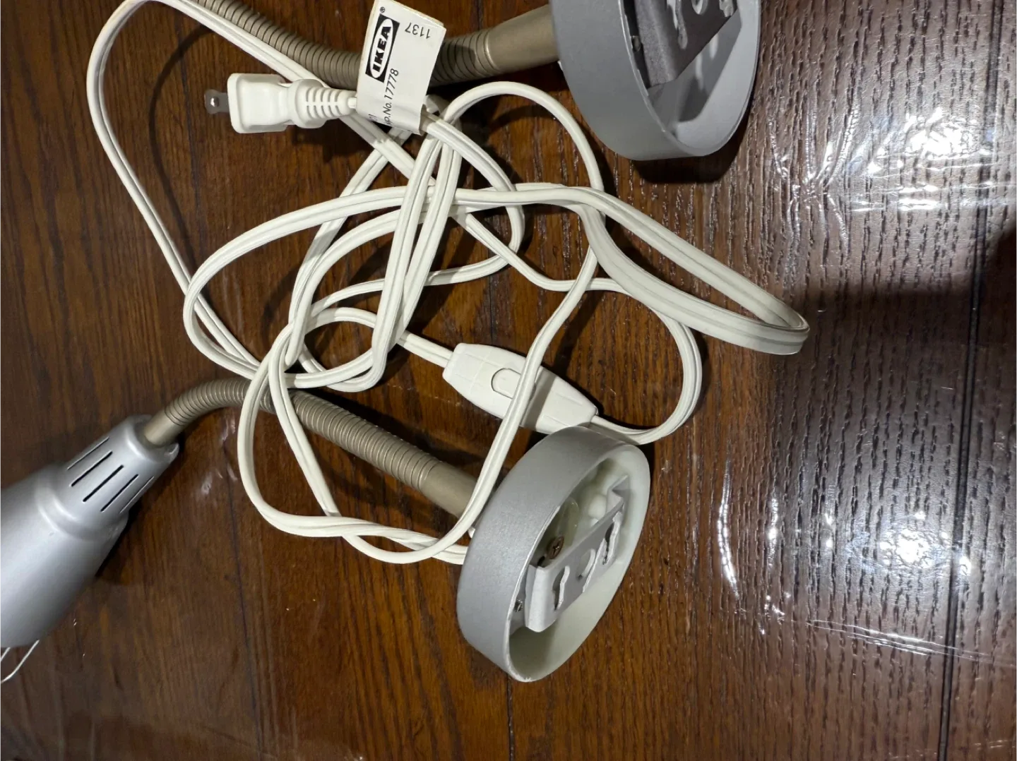 IKEA Kvart double wall lamp image indicator(5)