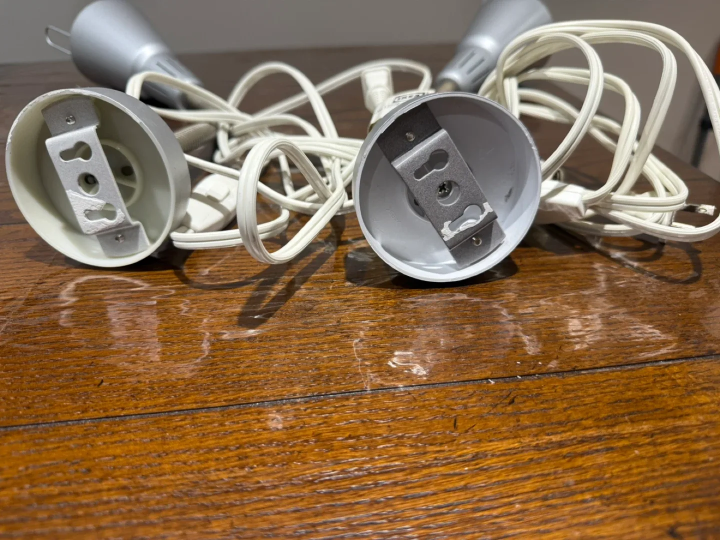 IKEA Kvart double wall lamp image indicator(4)