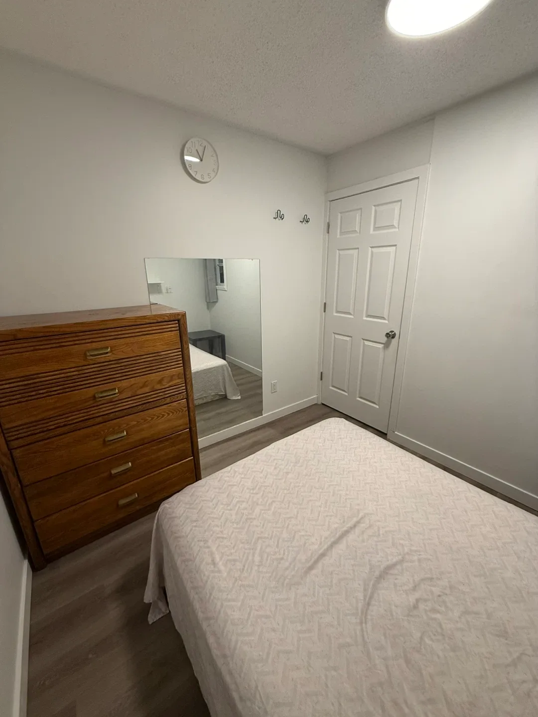 Private room for rent image indicator(3)