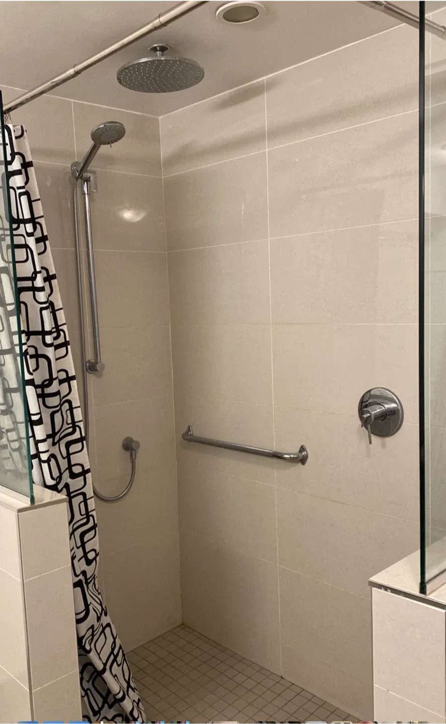 Private room for rent image indicator(4)