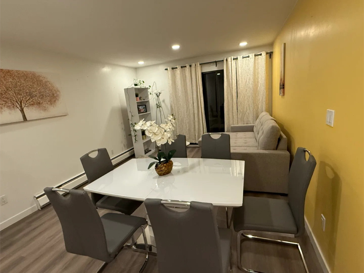 Private room for rent image indicator(8)