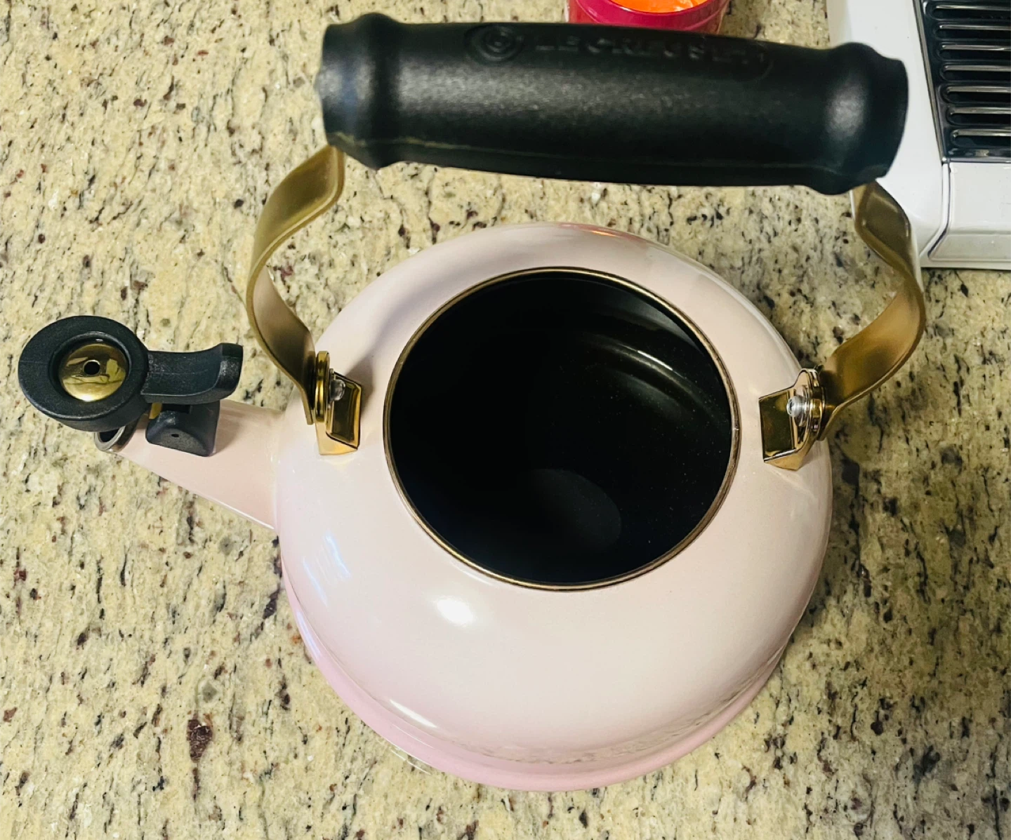 Le Creuset Pink Enamel Kettle - 1.7 qt - photo 2