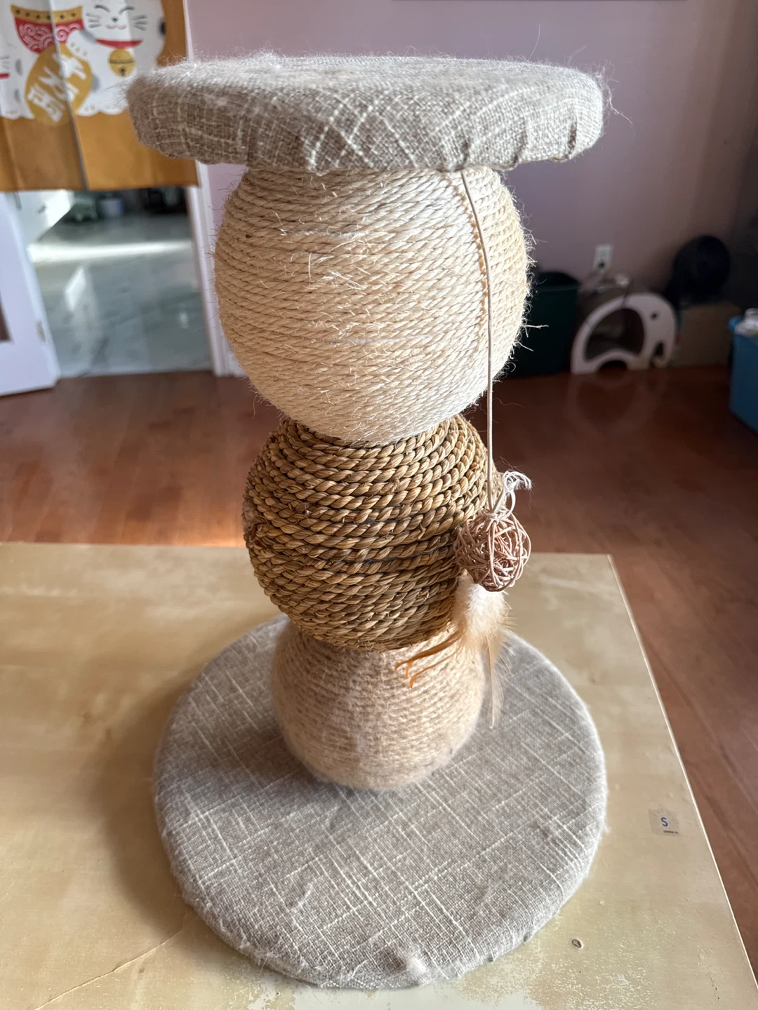 Cat Scratching Post Tree