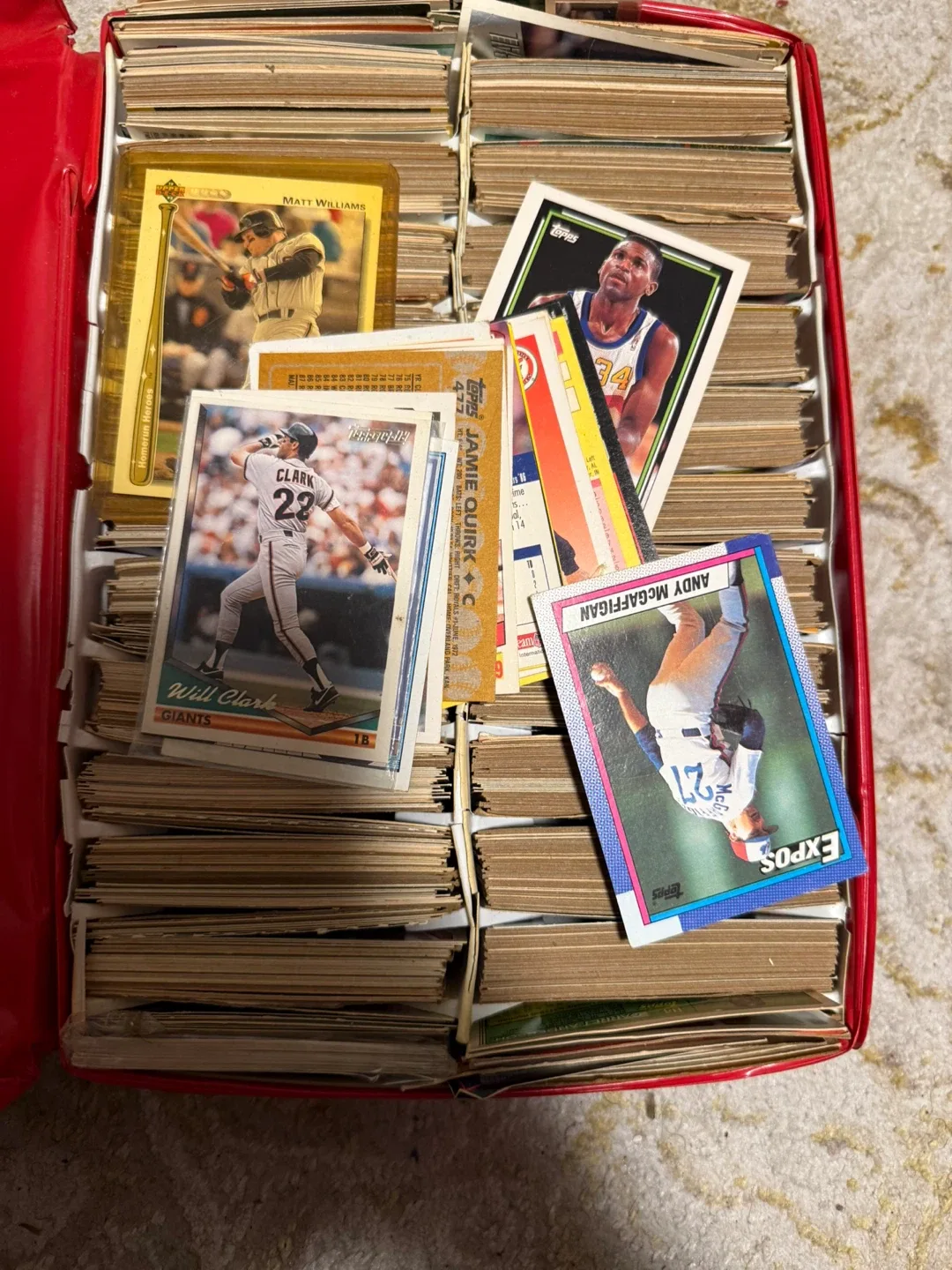 Vintage 1987 Tara Toy Baseball Card Case with Cards image indicator(3)