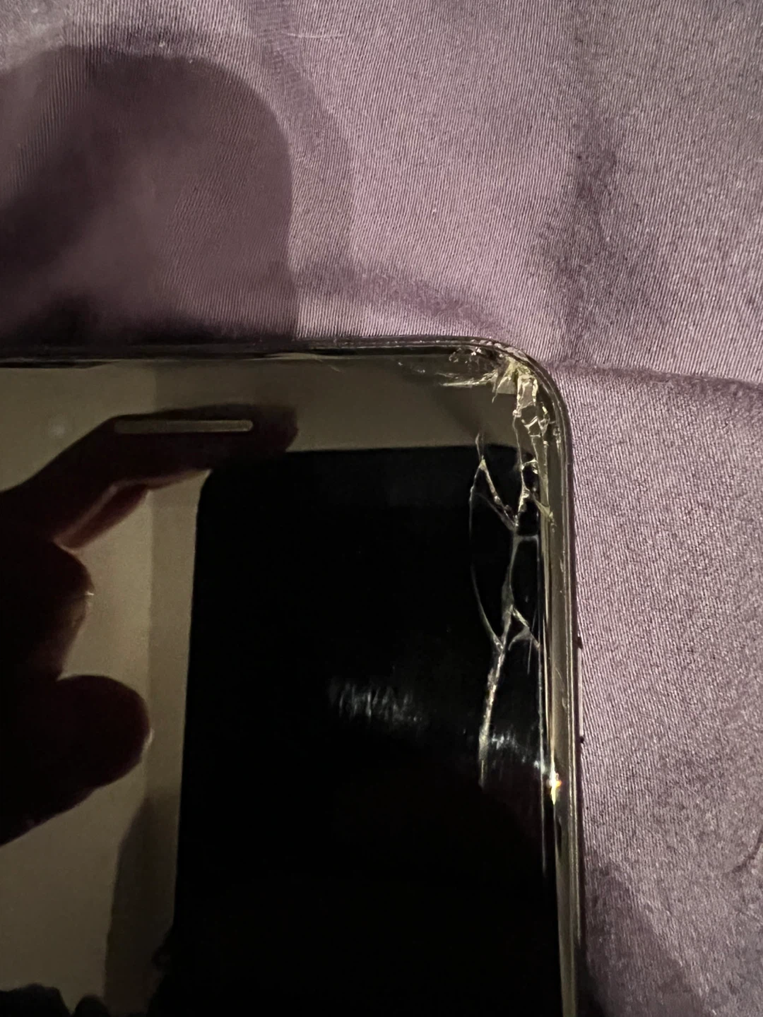 iPhone 7 Plus 128GB - Cracked Screen - photo 4