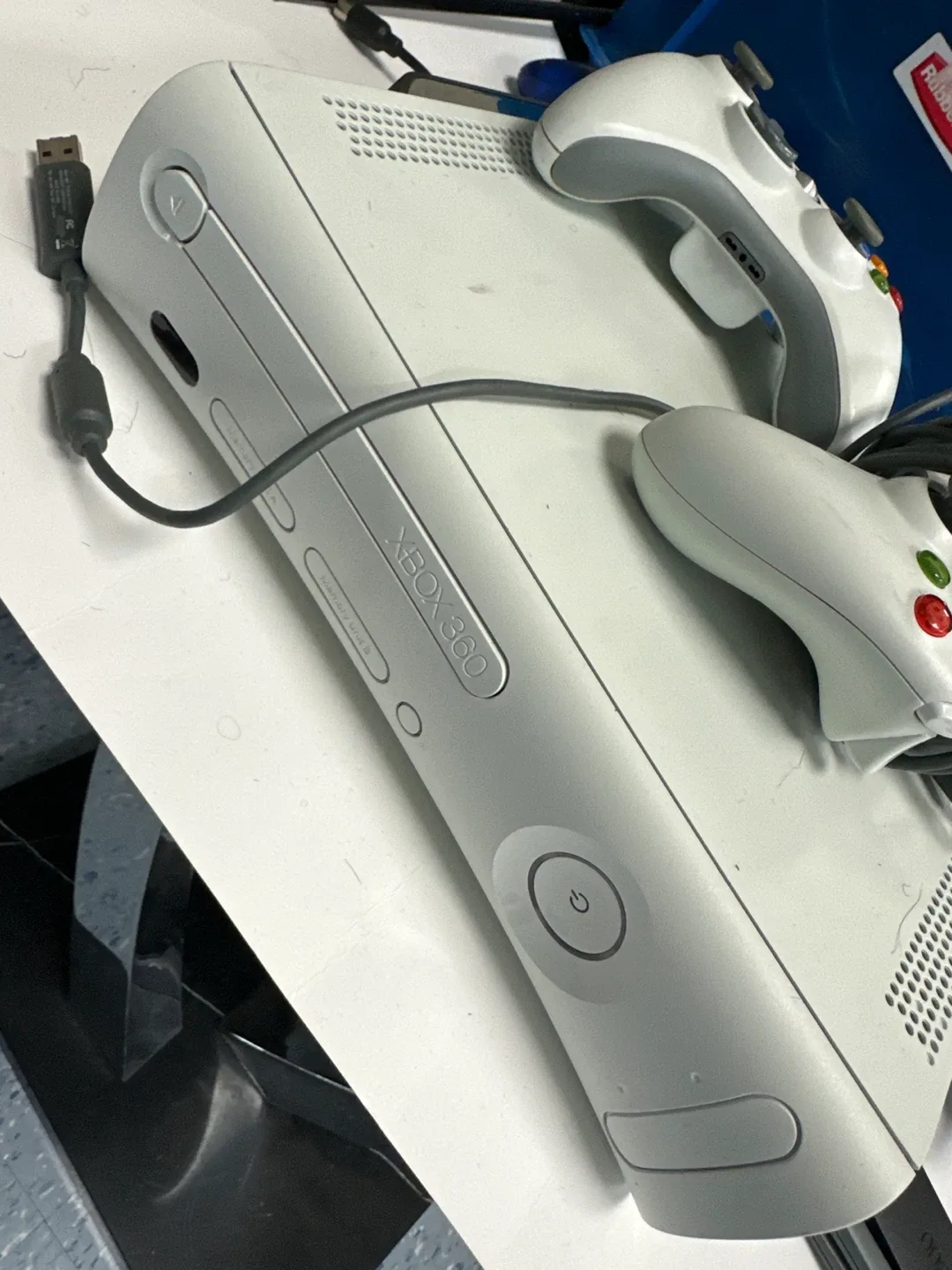 Xbox 360 Console with Controllers image indicator(3)