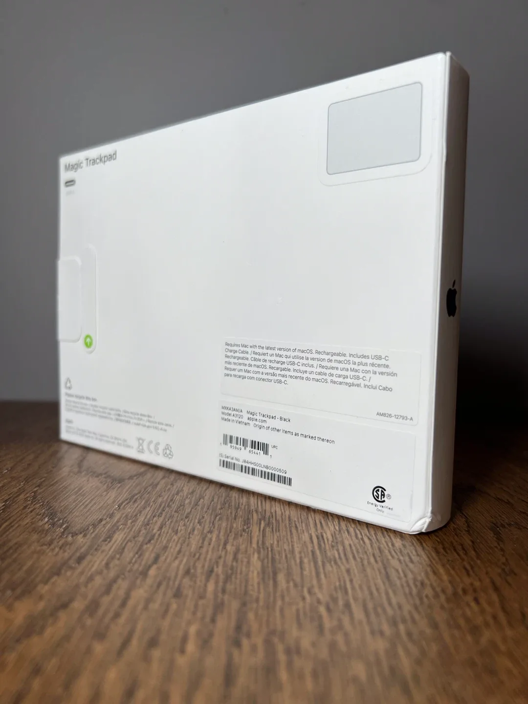 Apple Magic Trackpad (Black) - Brand New! image indicator(2)