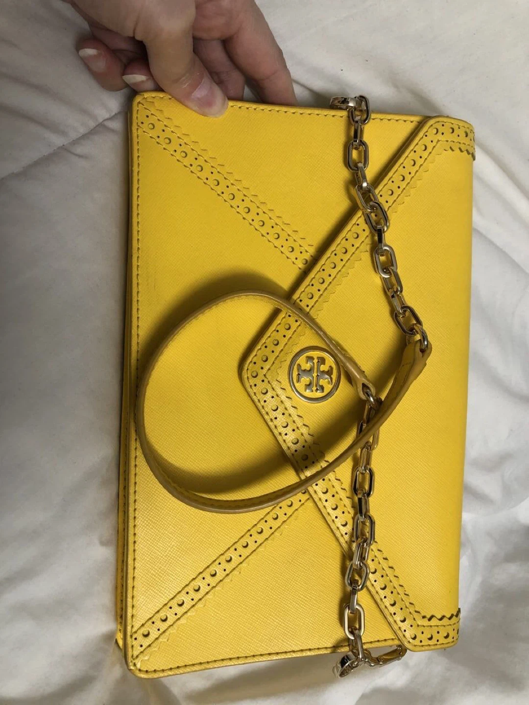 Tory Burch Yellow Robinson Envelope Clutch - photo 5