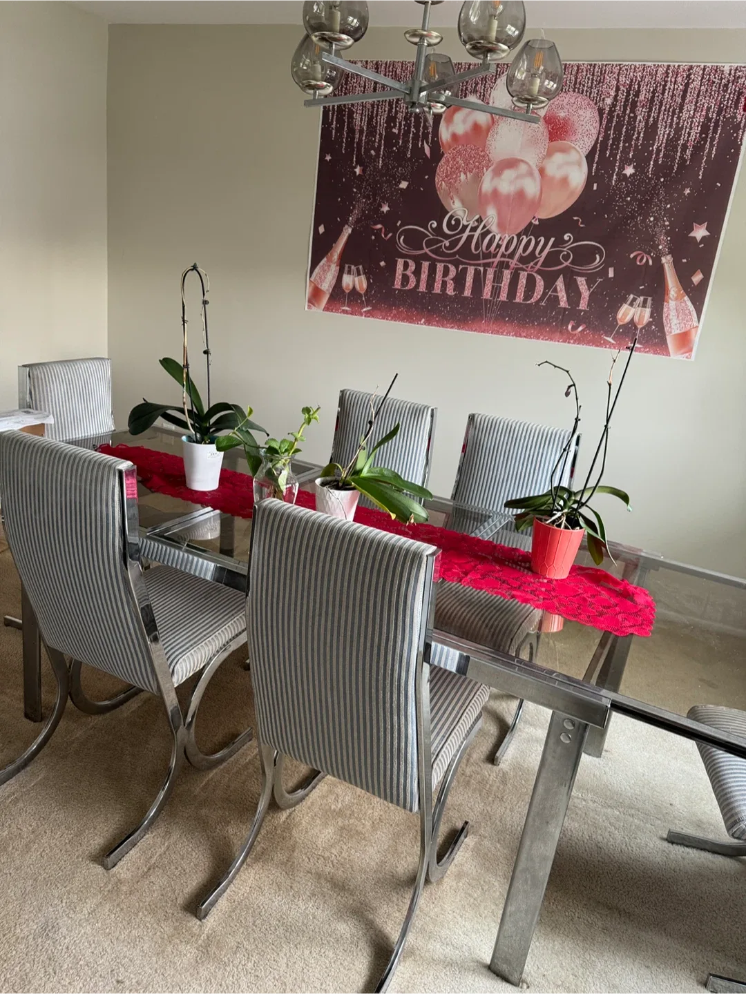 Dining Table with 6 Chairs image indicator(3)